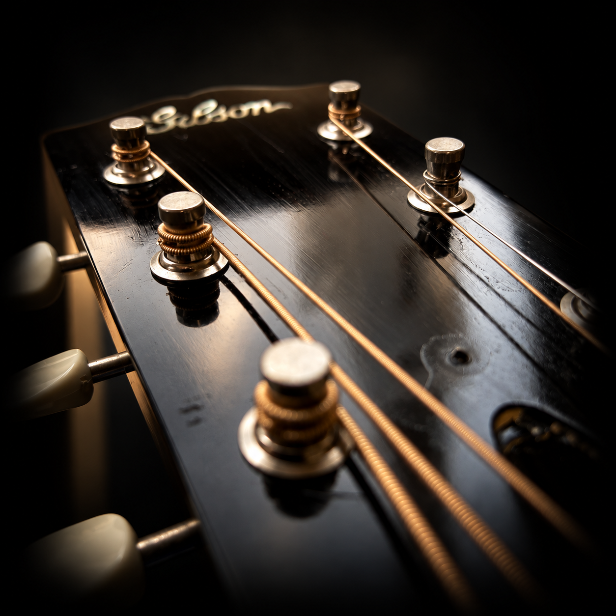 メンテナンス後のGibsonヘッドまわり